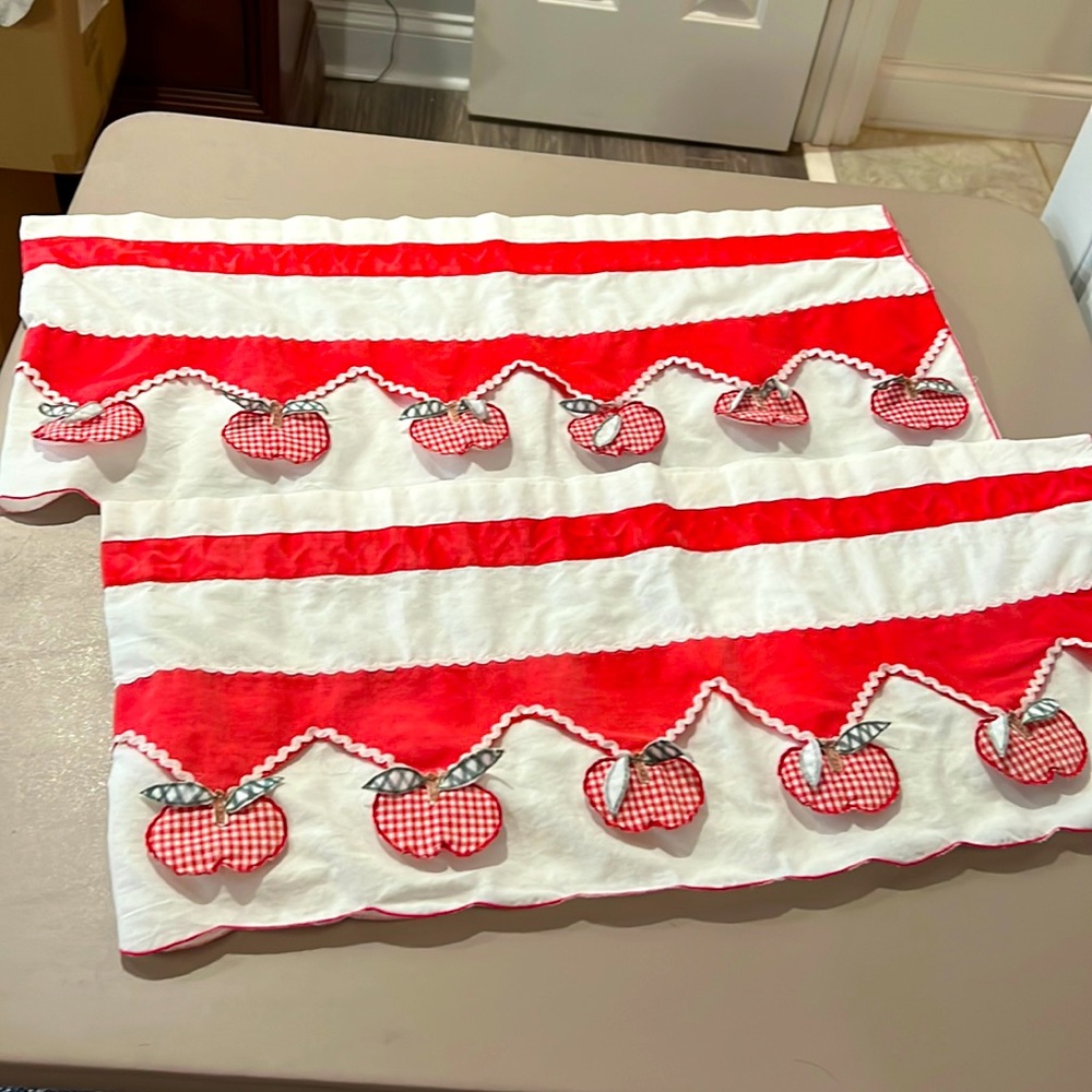 Vintage valances